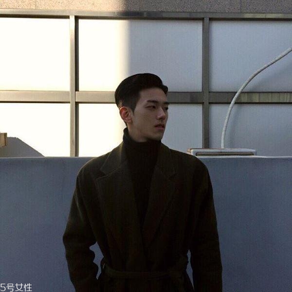 單眼皮男生適合什么發型 單眼皮男生也可以很帥
