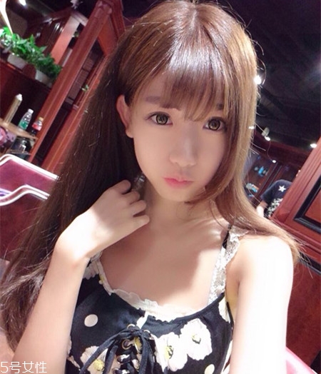 暗黃肌膚適合什么顏色的頭發 好看顯膚白的冷色系顏色