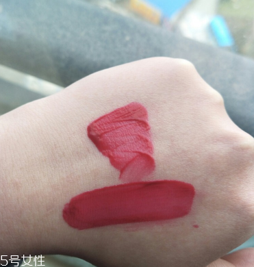 名創優品唇釉試色 名創優品小方管唇釉