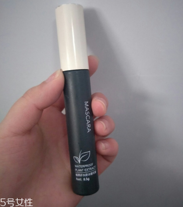 名創優品唇釉試色 名創優品小方管唇釉