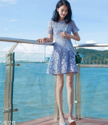 高瘦女生穿什么連衣裙？最適合高瘦女生的連衣裙款式