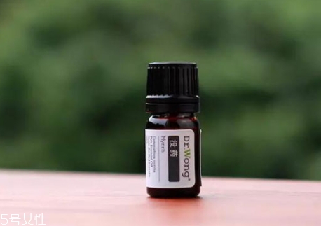 沒藥精油可以滴在內褲上嗎？沒藥精油滴在內褲上的好處