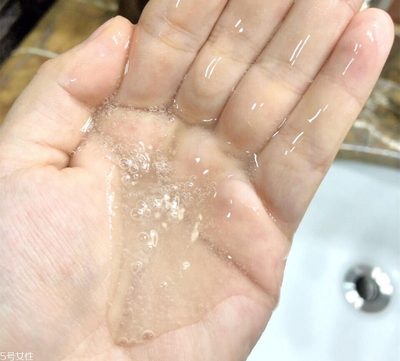 pure smile藝妓臉譜面膜有幾個(gè)版本？適合敏感肌嗎？