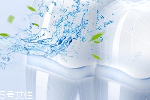 沖牙器和牙線哪個(gè)好？沖牙器和牙線的優(yōu)缺點(diǎn)