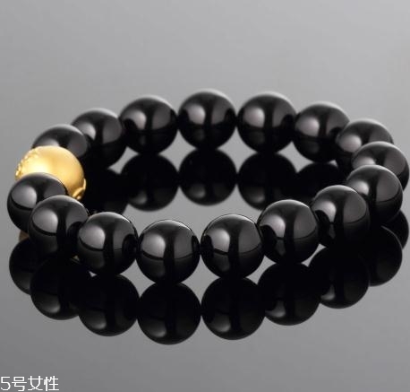 黑瑪瑙手串多少錢？黑瑪瑙手鏈?zhǔn)袌?chǎng)價(jià)格