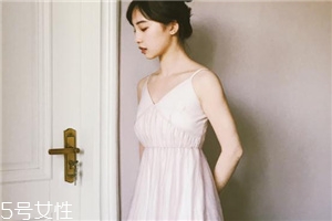 網紗連衣裙怎么搭配？網紗連衣裙搭配圖片