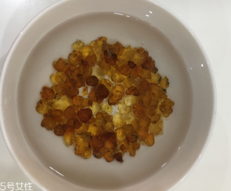 桃膠能和雞蛋一起吃嗎？桃膠配雞蛋可以嗎？