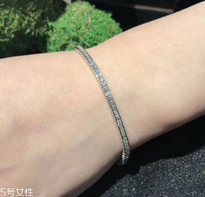 手鏈一般多少顆珠子？手鏈一般是幾個珠子？