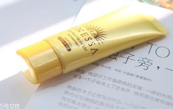安耐曬和安熱沙一樣嗎 安耐曬和安熱沙有什么區別