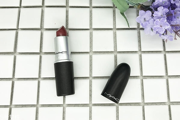 mac brick o la口紅日常嗎？mac brick o la上嘴圖