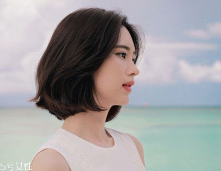 留什么發型顯年輕洋氣 30歲的女人適合什么發型圖片