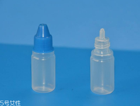 眼藥水是滴在眼睛里嗎？眼藥水是屬于外用的嗎？