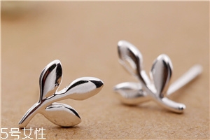耳釘彎了怎么弄直？耳釘變彎了怎么辦？
