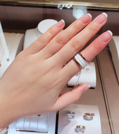 寶格麗陶瓷戒指是什么材質？寶格麗陶瓷戒指材質介紹