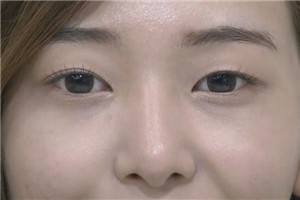 內(nèi)雙眼皮、單眼皮、雙眼皮眼妝怎么畫最迷人漂亮