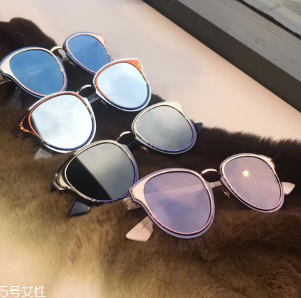 太陽鏡是玻璃鏡片嗎？太陽鏡鏡片是玻璃的嗎？