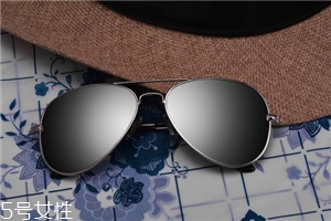 太陽(yáng)鏡往下掉怎么調(diào)整？太陽(yáng)鏡老是掉怎么辦？