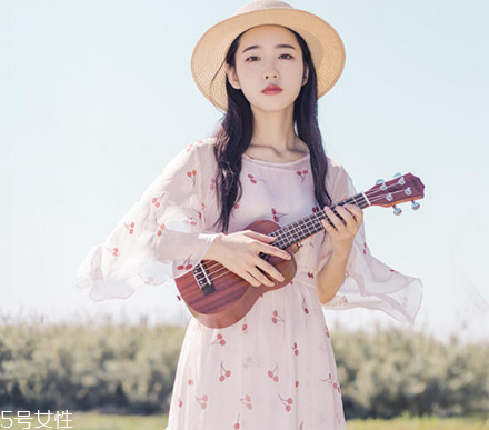 夏天拍照穿什么裙子好看？拍照適合穿什么裙子？