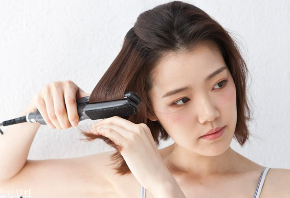 往外翹的發型怎么打造 往外翹的發型圖片