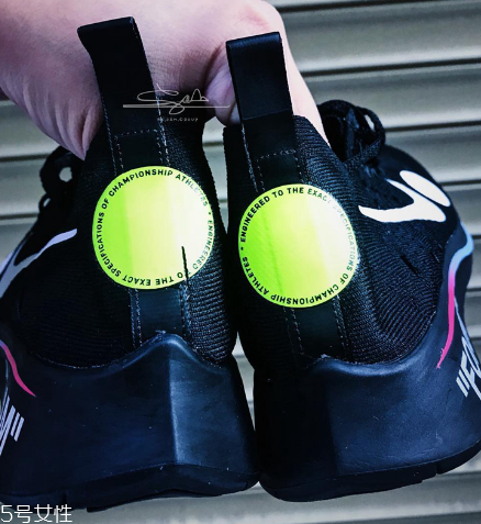 off white聯名nike zoom fly足球鞋發售日期_多少錢？