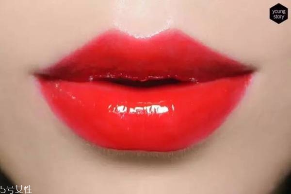 ysl唇釉105和12的區(qū)別 圣羅蘭ysl唇釉105和12哪個好看