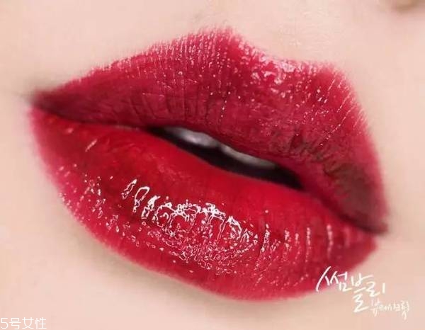 ysl唇釉105和12的區(qū)別 圣羅蘭ysl唇釉105和12哪個好看