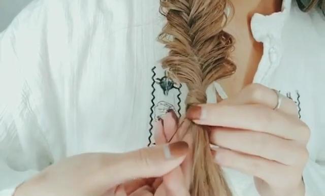 編發時發圈怎么用可以隱藏起來