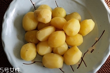 土豆要去皮嗎？土豆怎么去皮最快？