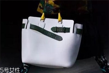 burberry the belt尺寸多大？巴寶莉貝爾特包有哪幾種尺寸？