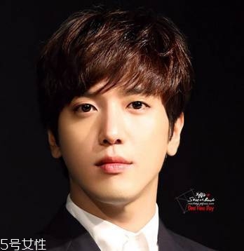 男生夏天適合什么短發發型 25款各種風格潮男發型
