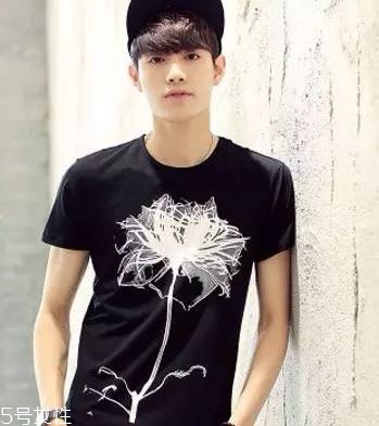 男生夏天適合什么短發發型 25款各種風格潮男發型