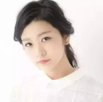 長發低馬尾怎么扎有氣質 不會散的溫柔婉約低馬尾教程