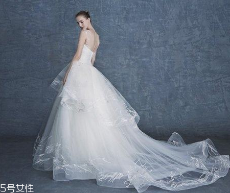 婚紗可以穿兩次嗎？婚紗穿兩次不好嗎？