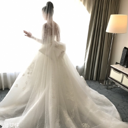 婚紗能干洗嗎？婚紗干洗會有損害嗎？