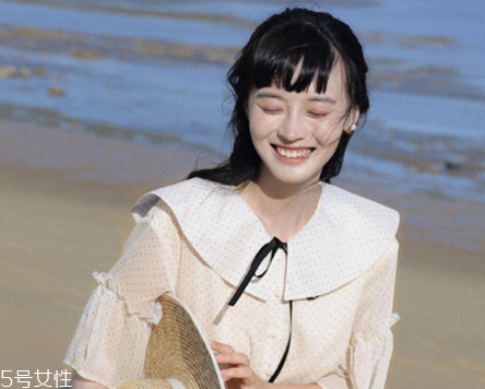 畢業照穿什么衣服好看？拍畢業照穿搭技巧
