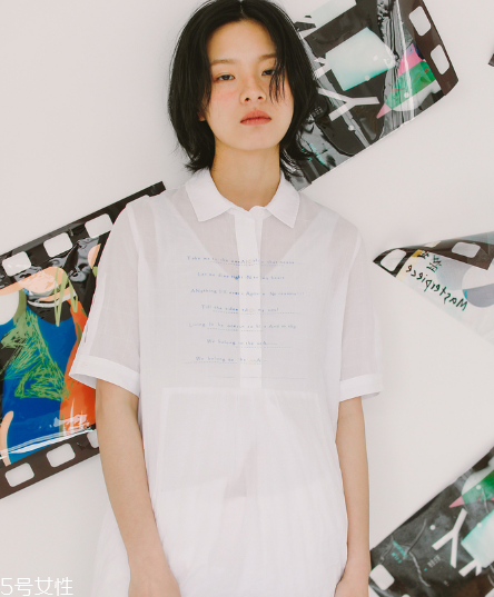 畢業照穿什么衣服好看？拍畢業照穿搭技巧