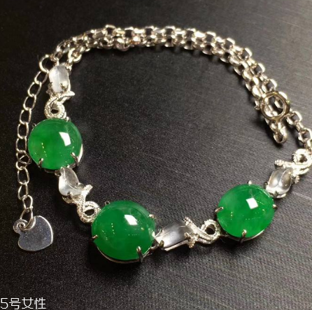 翡翠手鏈多少錢？翡翠手鏈正品價格