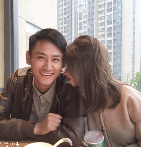 黑茶色適合長發嗎 黑茶色適合男生嗎