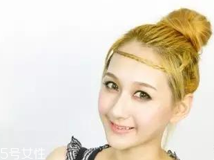 發量少簡單隨意丸子頭教程 發量少也能hold住的丸子頭