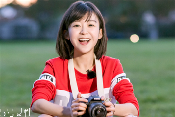 夏季適合什么顏色頭發 夏季染什么顏色好看
