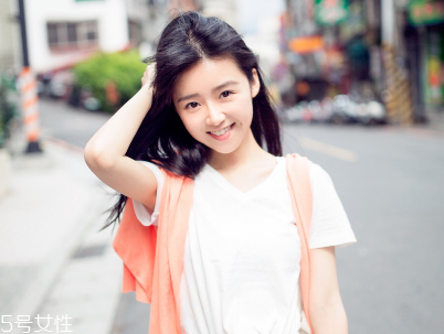 夏季適合什么顏色頭發 夏季染什么顏色好看