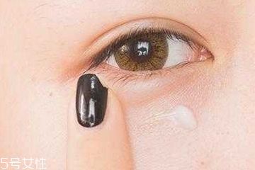 眼霜開封后保質期多久？眼霜開封多久不能用？