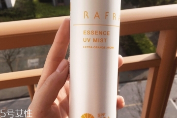 防曬噴霧里面有酒精嗎？防曬噴霧都有酒精嗎？