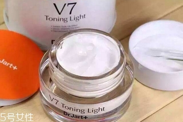 素顏霜晚上可以不洗嗎？素顏霜不洗有副作用嗎？