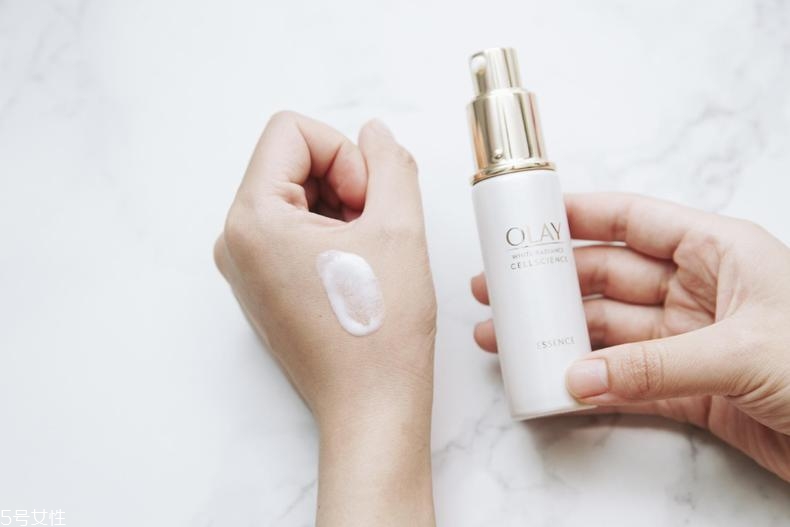 olay水感透白系列與水感透白臻粹系列哪個好？什么區別？
