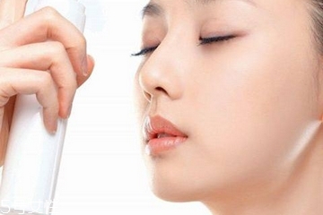化妝水是保濕水嗎？化妝水是保濕用的嗎？