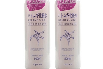化妝水進眼睛怎么辦？化妝水辣眼睛怎么回事？
