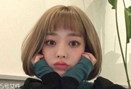 圓臉女生適合什么發型 2018圓臉女生流行發型