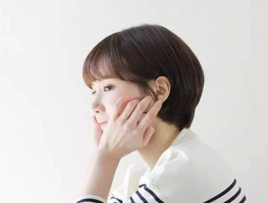 額頭高的女生適合什么發型 高額頭女生適合發型
