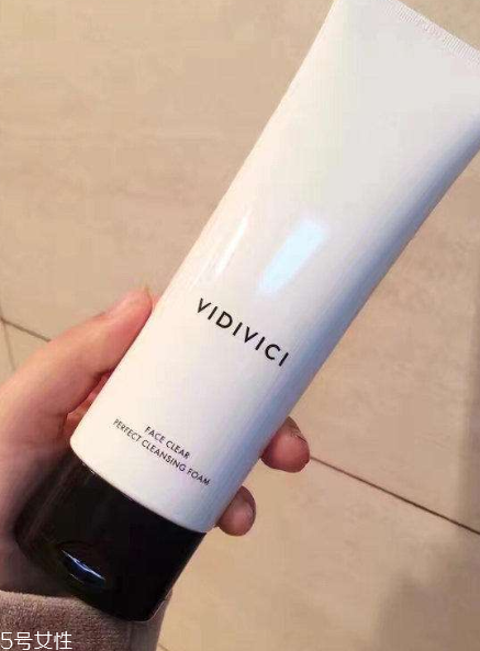 vidivici洗面奶適合什么年齡？vidivici洗面奶能卸妝嗎？